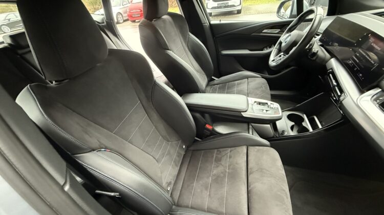 225e ActiveTourer xDrive M Sport PlugIn HUD H&K