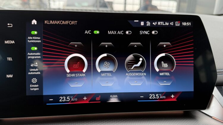 225e ActiveTourer xDrive M Sport PlugIn HUD H&K