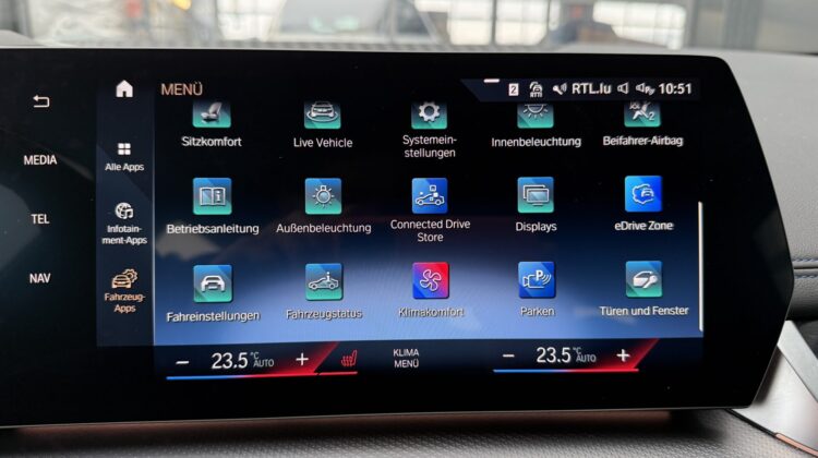 225e ActiveTourer xDrive M Sport PlugIn HUD H&K