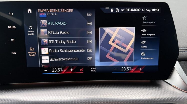 225e ActiveTourer xDrive M Sport PlugIn HUD H&K