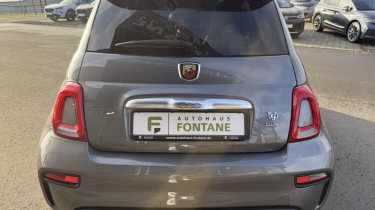 595 Turismo Vollleder Akrapovic Beats Xenon Navi