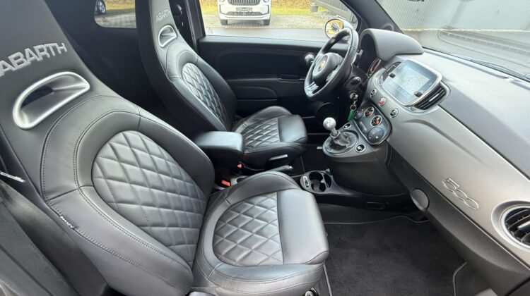 595 Turismo Vollleder Akrapovic Beats Xenon Navi