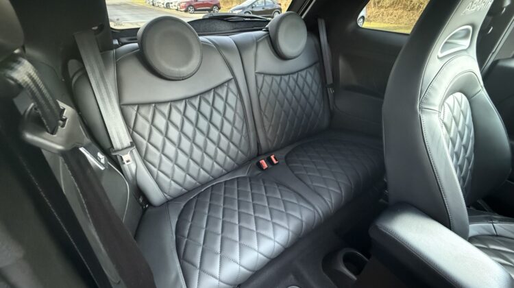 595 Turismo Vollleder Akrapovic Beats Xenon Navi