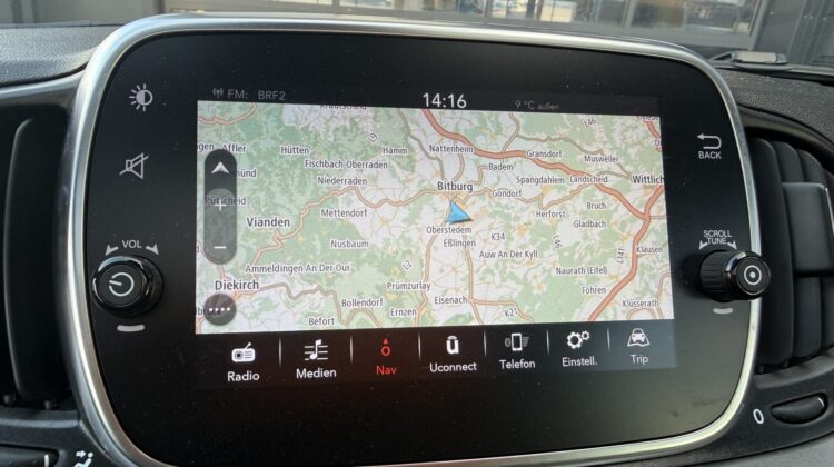 595 Turismo Vollleder Akrapovic Beats Xenon Navi