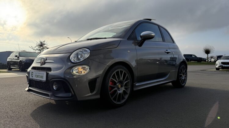 595 Turismo Vollleder Akrapovic Beats Xenon Navi