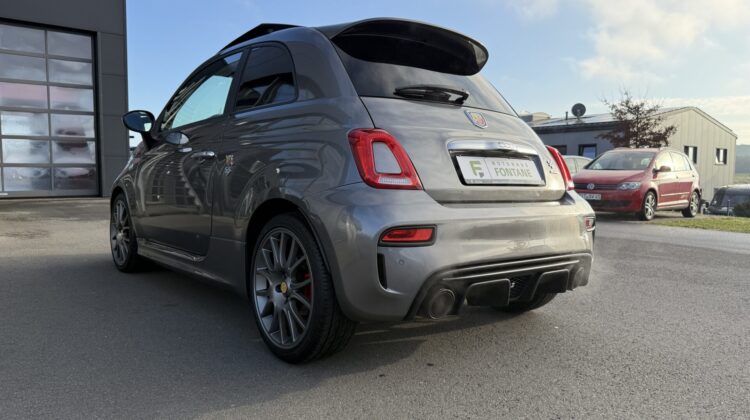 595 Turismo Vollleder Akrapovic Beats Xenon Navi