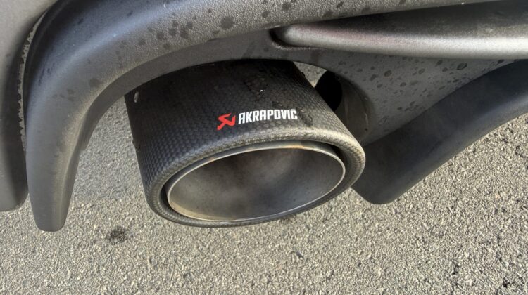 595 Turismo Vollleder Akrapovic Beats Xenon Navi