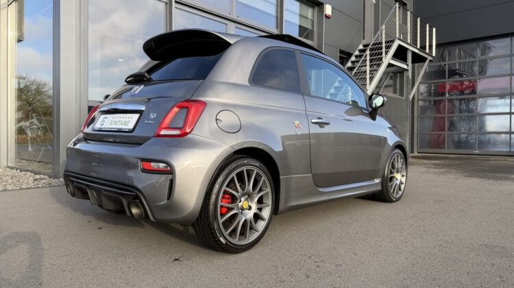 595 Turismo Vollleder Akrapovic Beats Xenon Navi