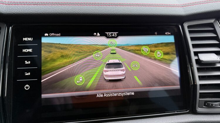 Kodiaq 2,0TSi RS 4×4 Pano Columbus Alcantara ACC