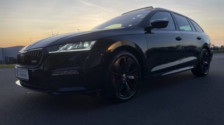 Octavia Combi 2,0TSi RS Pano 360°DCC AHK Massage