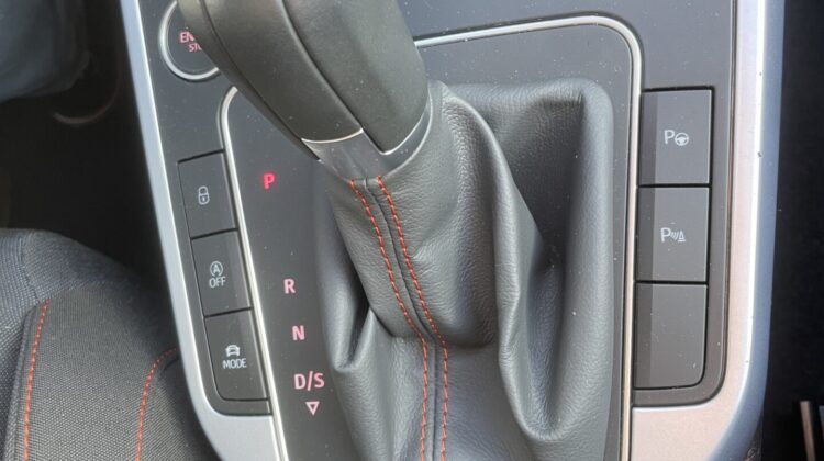 Arona 1,5TSi DSG FR Navi LED ACC Sitzhz PDC