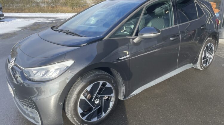 ID.3 Pro Performance 150kW 18″ AHK Kamera ACC