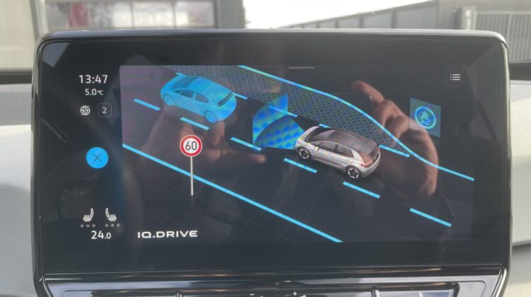 ID.3 Pro Performance 150kW 18″ AHK Kamera ACC