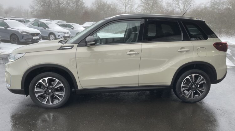 Vitara 1.5 Hybrid Comfort+ 4×4 Leder Key Navi Kamera