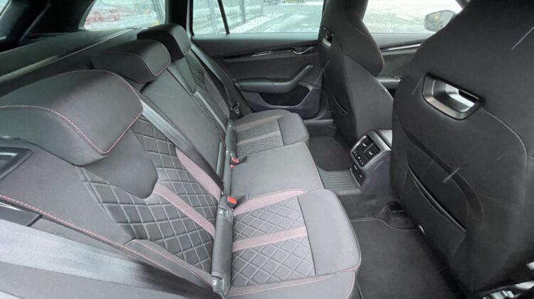 Octavia 2,0TSi Combi RS 19″AHK Columbus Matrix