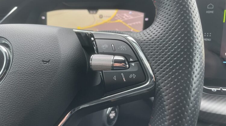 Octavia 2,0TSi Combi RS 19″AHK Columbus Matrix