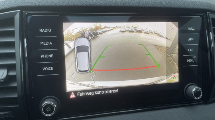 Karoq 2,0TSi DSG Sportline 4×4 Pano 19″ACC Navi