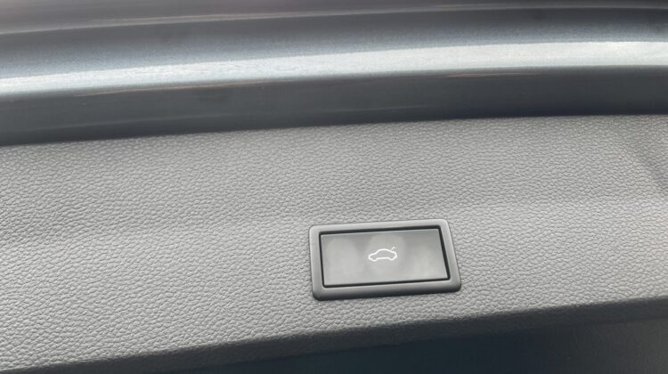 Ateca 2,0TSi 4Drive Akrapovic Pano Alcantara DCC