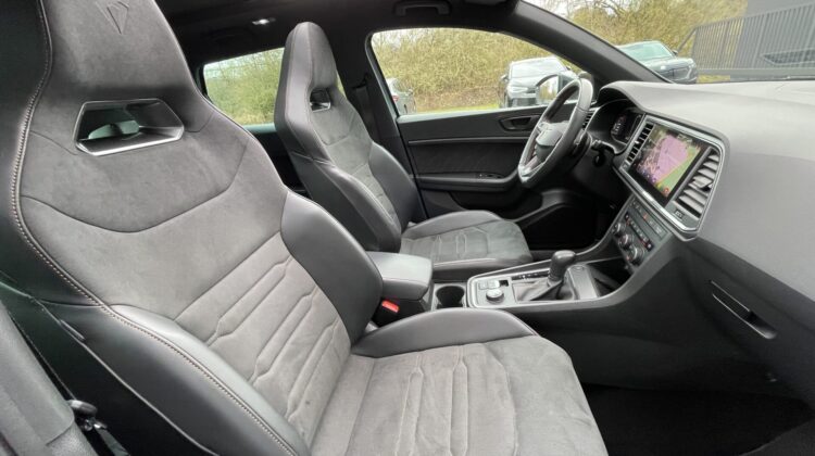 Ateca 2,0TSi 4Drive Akrapovic Pano Alcantara DCC