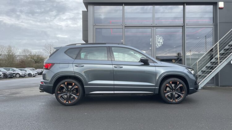 Ateca 2,0TSi 4Drive Akrapovic Pano Alcantara DCC