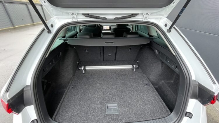 Octavia Combi 2,0TDi Style 4×4 Leder Matrix Key