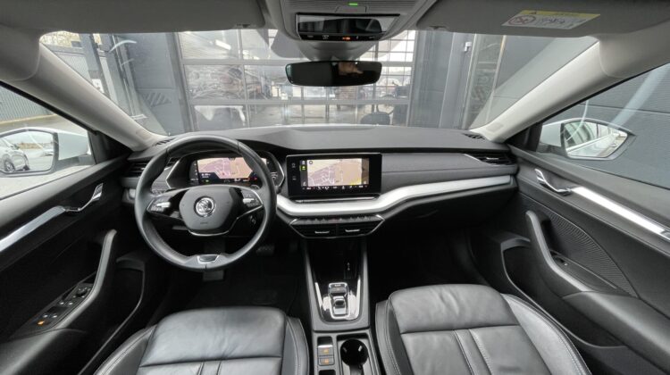 Octavia Combi 2,0TDi Style 4×4 Leder Matrix Key