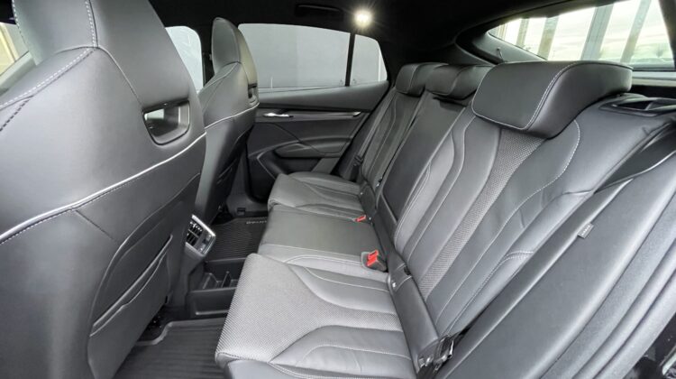 Enyaq Coupé RS Suite 80x 220kw4x4 crystal AHK WP