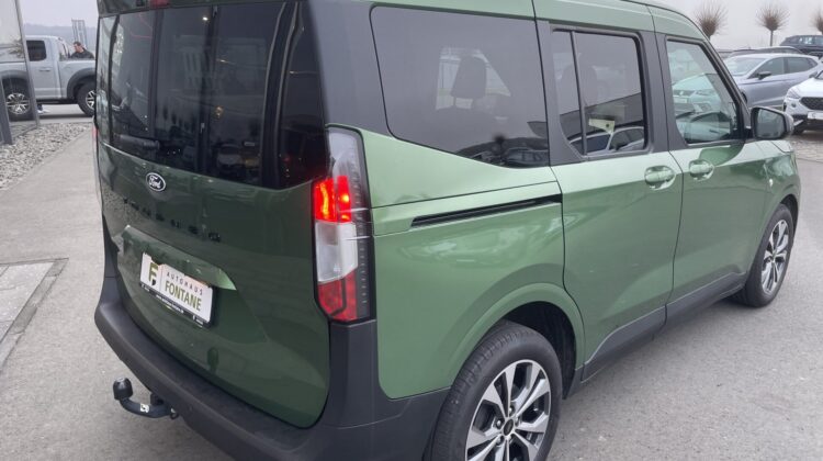 Tourneo Courier Automat Titanium Carplay AHK PDC