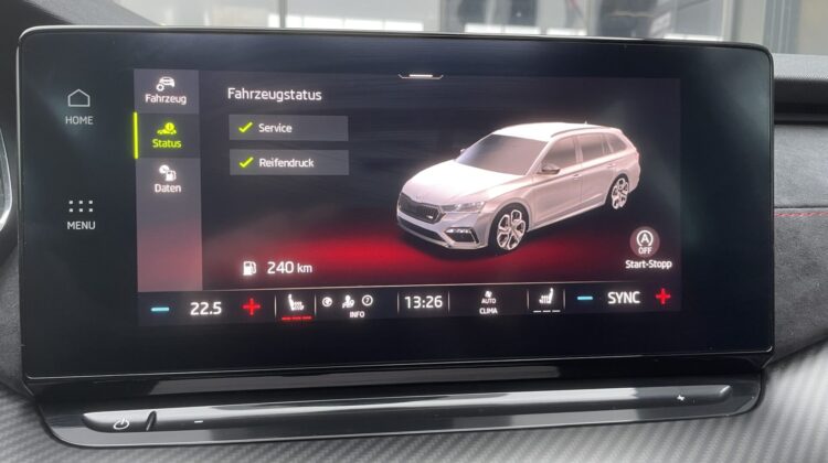 Octavia Combi 2,0TSi RS Pano AHK ACC Kam Matrix