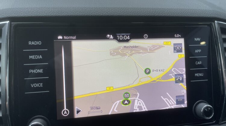 Karoq 1,5TSi DSG Style Standhz Alcantara Keyless