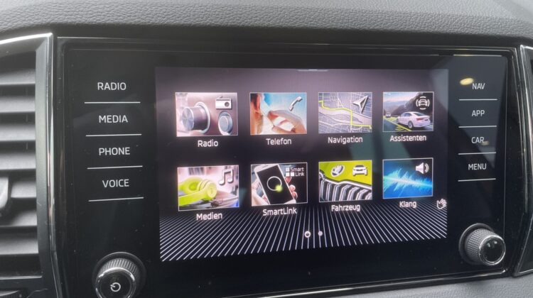 Karoq 1,5TSi DSG Style Standhz Alcantara Keyless