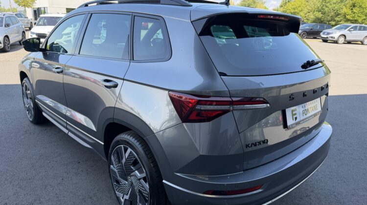 Karoq 2,0TSi DSG Sportline 4×4 Pano 19