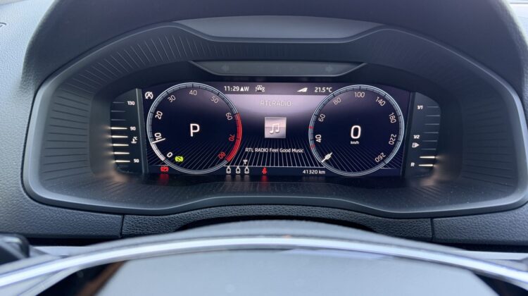 Karoq 2,0TSi DSG Sportline 4×4 Pano 19