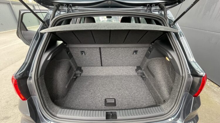 Arona 1,0TSi Xperience Schalter Navi LED Kamera