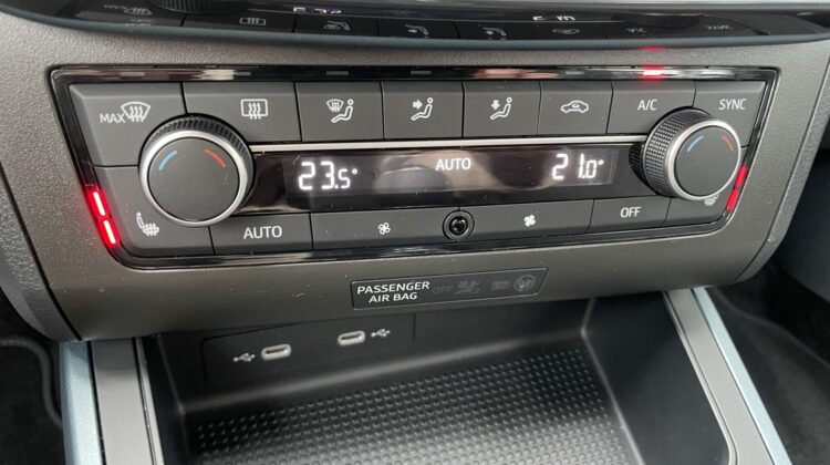 Arona 1,0TSi Xperience Schalter Navi LED Kamera