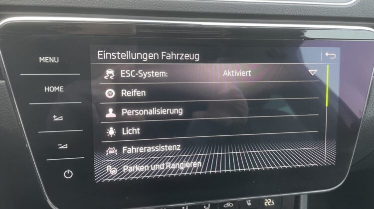 Superb Combi L&K 4×4 Pano 19″ AHK Canton Massage