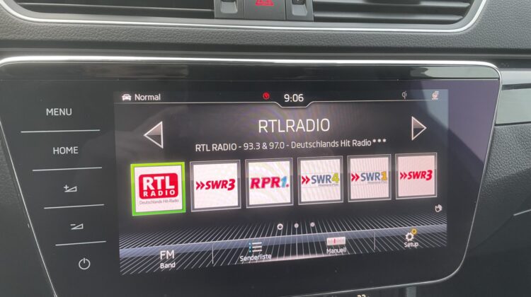 Superb Combi L&K 4×4 Pano 19″ AHK Canton Massage