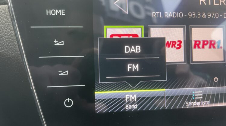 Superb Combi L&K 4×4 Pano 19″ AHK Canton Massage