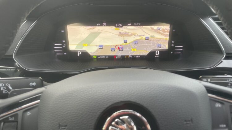 Superb Combi L&K 4×4 Pano 19″ AHK Canton Massage