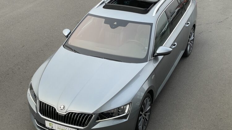 Superb Combi L&K 4×4 Pano 19″ AHK Canton Massage