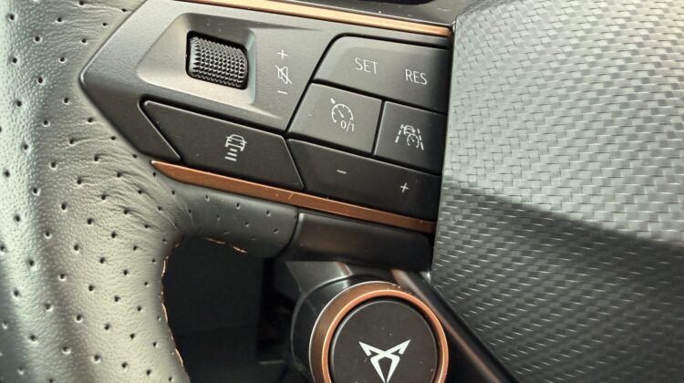 Ateca 2.0TSI 4Drive Pano 19″ 360° Beats Keyless