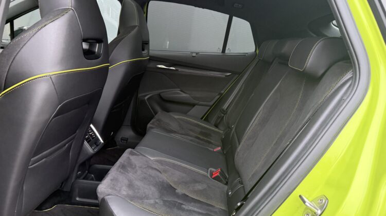 Enyaq Coupé RS Lounge Pano 21″ Canton 360° Chrystal Face