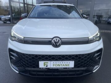 Tiguan 2.0TSI 4Motion R-Line Pano AHK 360 HUD IQ