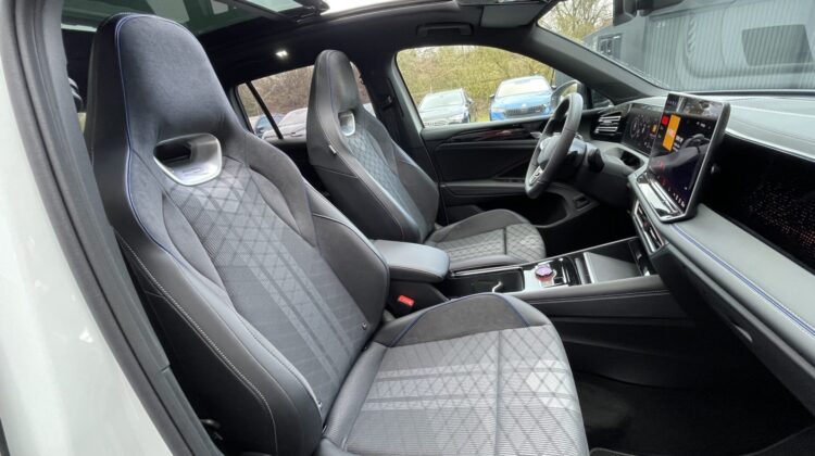 Tiguan 2.0TSI 4Motion R-Line Pano AHK 360 HUD IQ