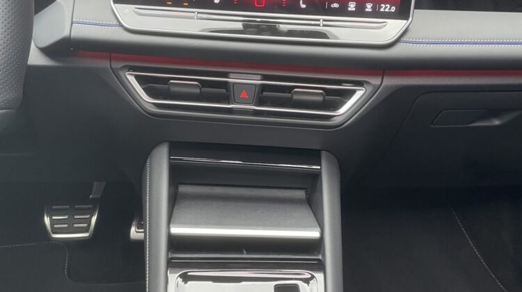 Tiguan 2.0TSI 4Motion R-Line Pano AHK 360 HUD IQ