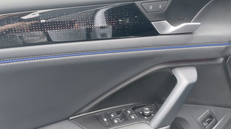 Tiguan 2.0TSI 4Motion R-Line Pano AHK 360 HUD IQ