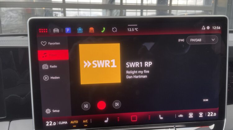 Tiguan 2.0TSI 4Motion R-Line Pano AHK 360 HUD IQ