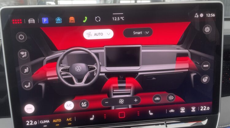 Tiguan 2.0TSI 4Motion R-Line Pano AHK 360 HUD IQ