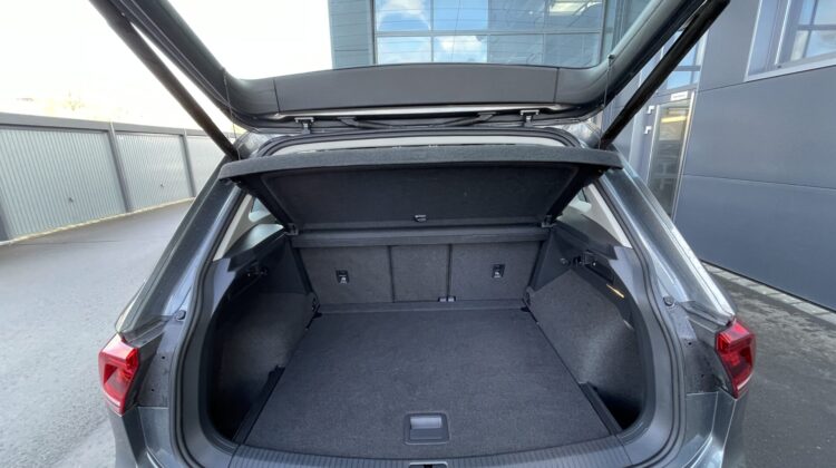 Tiguan 2,0TDi Highline 4Motion Navi AHK ergo