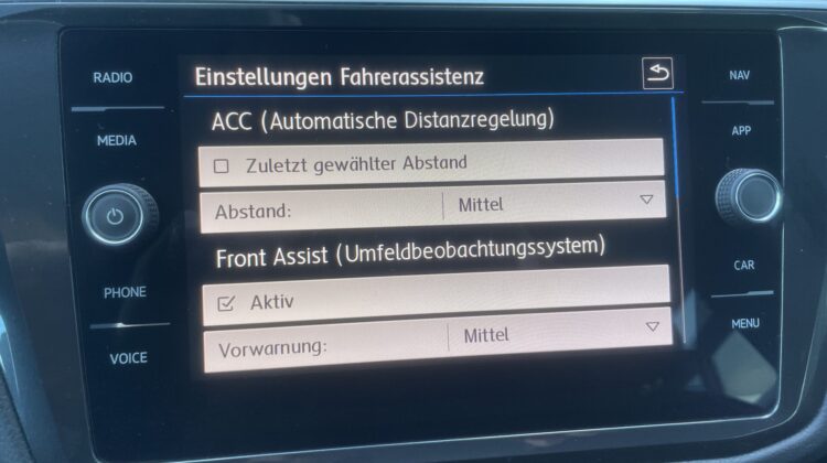 Tiguan 2,0TDi Highline 4Motion Navi AHK ergo